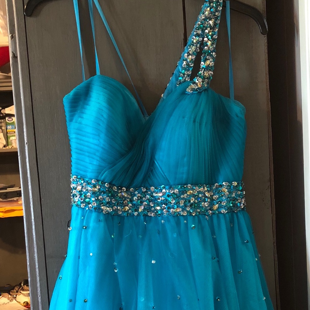 Dave and Johnny dress